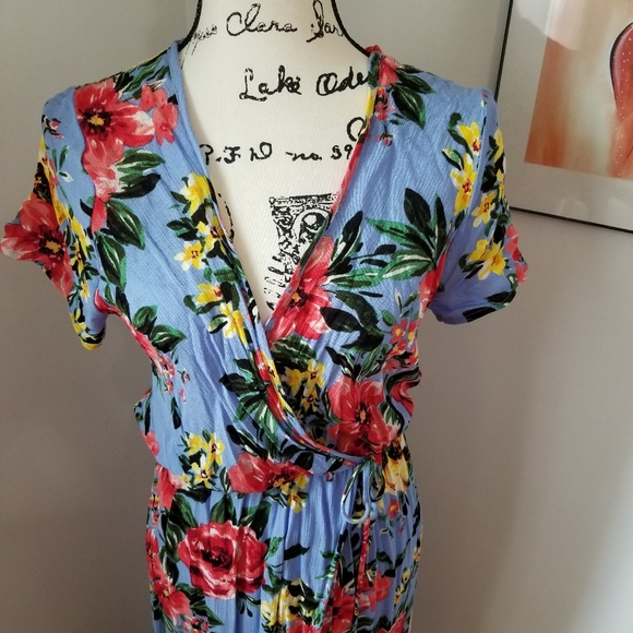 Floral Blue Dress, SIZE S, Open In the front. - Picture 2 of 16